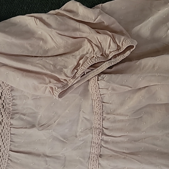 Pink blouse - Picture 2 of 3